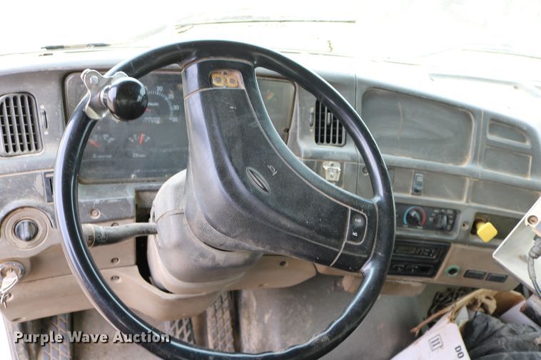 image for item DD6080 2001 Sterling feed mixer truck