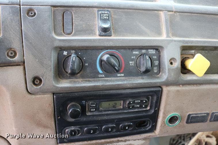 image for item DD6080 2001 Sterling feed mixer truck