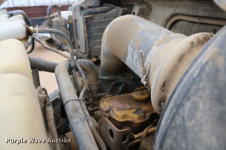 image for item DD6080 2001 Sterling feed mixer truck