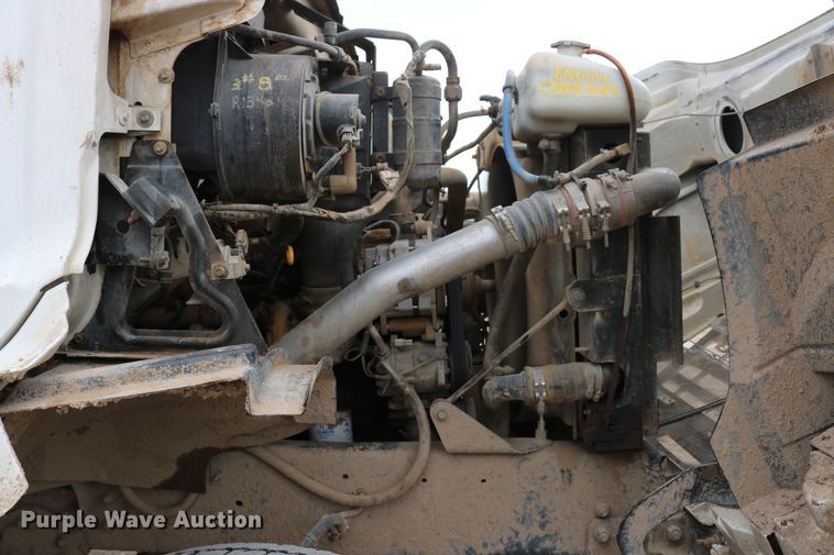 image for item DD6080 2001 Sterling feed mixer truck