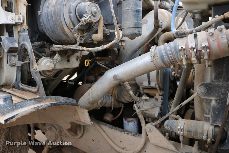 image for item DD6080 2001 Sterling feed mixer truck