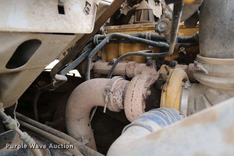 image for item DD6080 2001 Sterling feed mixer truck