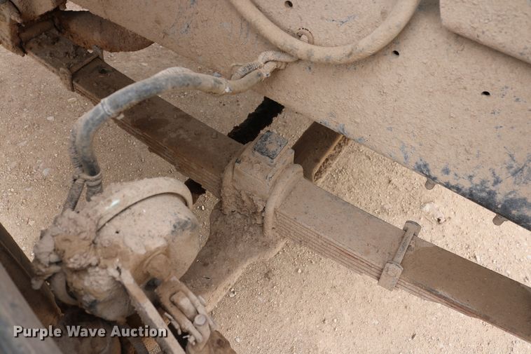 image for item DD6080 2001 Sterling feed mixer truck