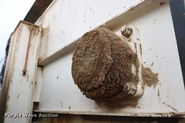 image for item DD6080 2001 Sterling feed mixer truck