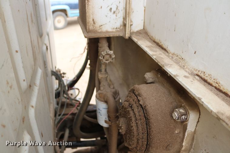 image for item DD6080 2001 Sterling feed mixer truck