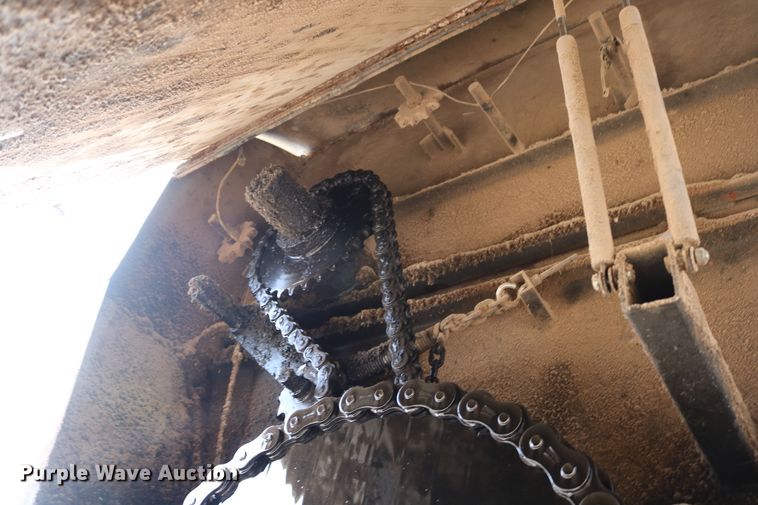 image for item DD6080 2001 Sterling feed mixer truck