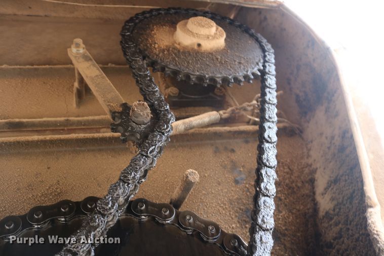 image for item DD6080 2001 Sterling feed mixer truck