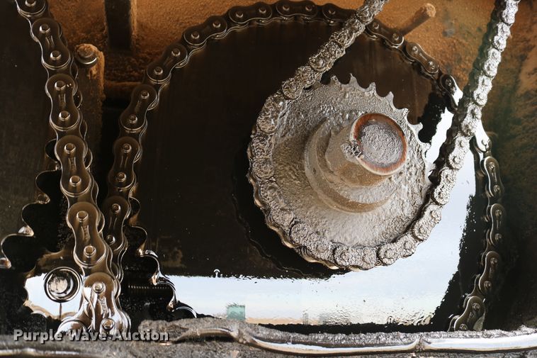 image for item DD6080 2001 Sterling feed mixer truck