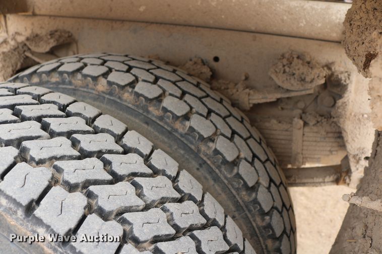 image for item DD6080 2001 Sterling feed mixer truck