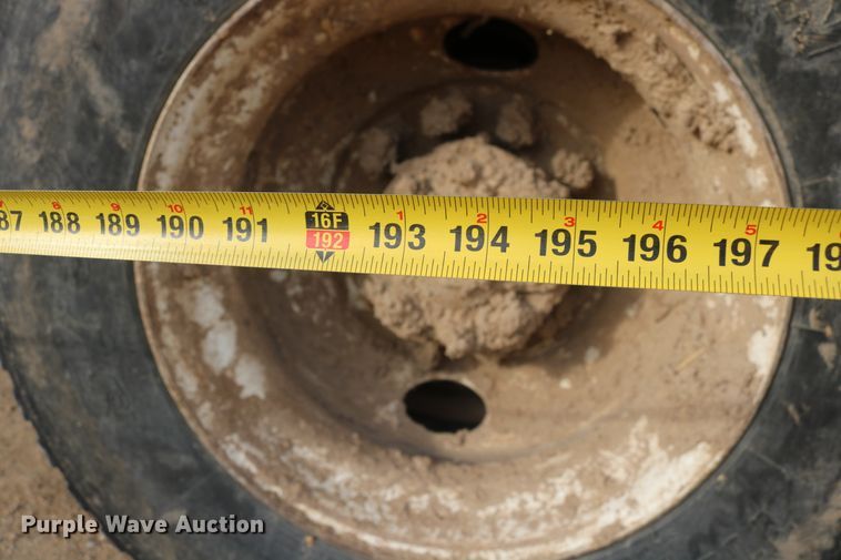 image for item DD6080 2001 Sterling feed mixer truck