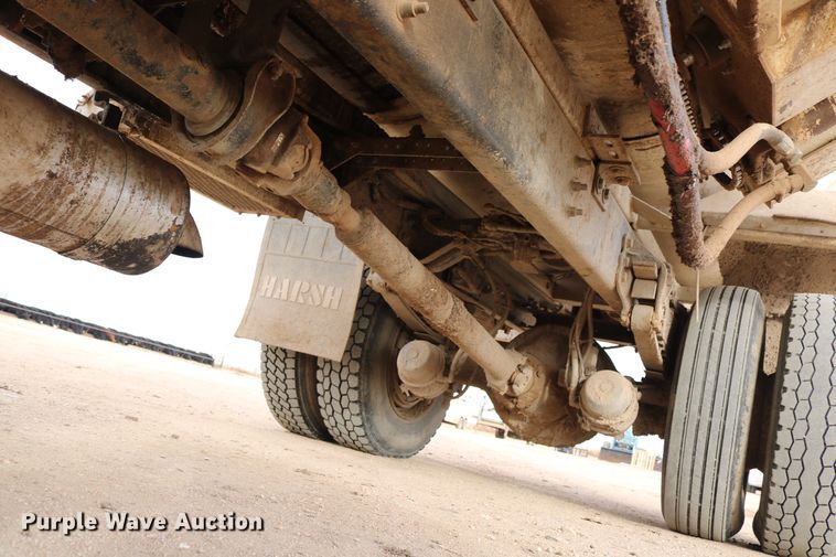 image for item DD6080 2001 Sterling feed mixer truck