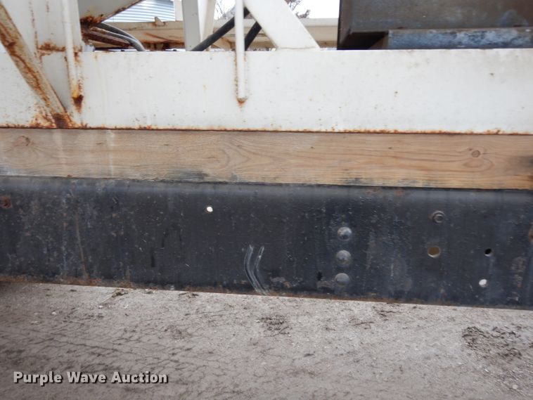 image for item DE4289 1988 Ford F600 fertilizer tender truck