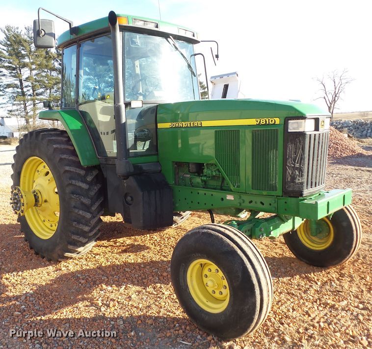 image for item DF0823 1998 John Deere 7810 tractor