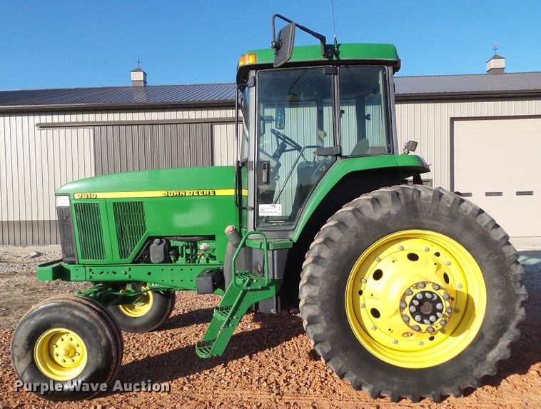 image for item DF0823 1998 John Deere 7810 tractor
