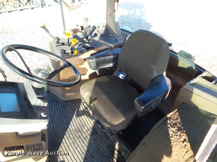 image for item DF0823 1998 John Deere 7810 tractor