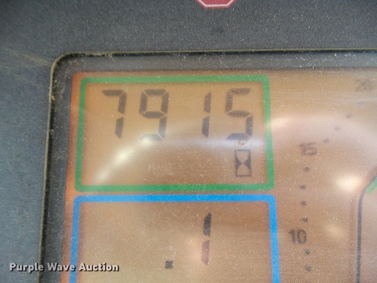 image for item DF0823 1998 John Deere 7810 tractor