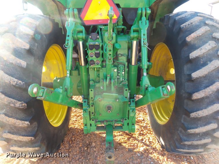 image for item DF0823 1998 John Deere 7810 tractor