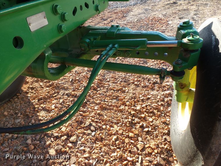 image for item DF0823 1998 John Deere 7810 tractor