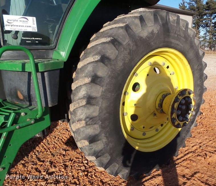 image for item DF0823 1998 John Deere 7810 tractor