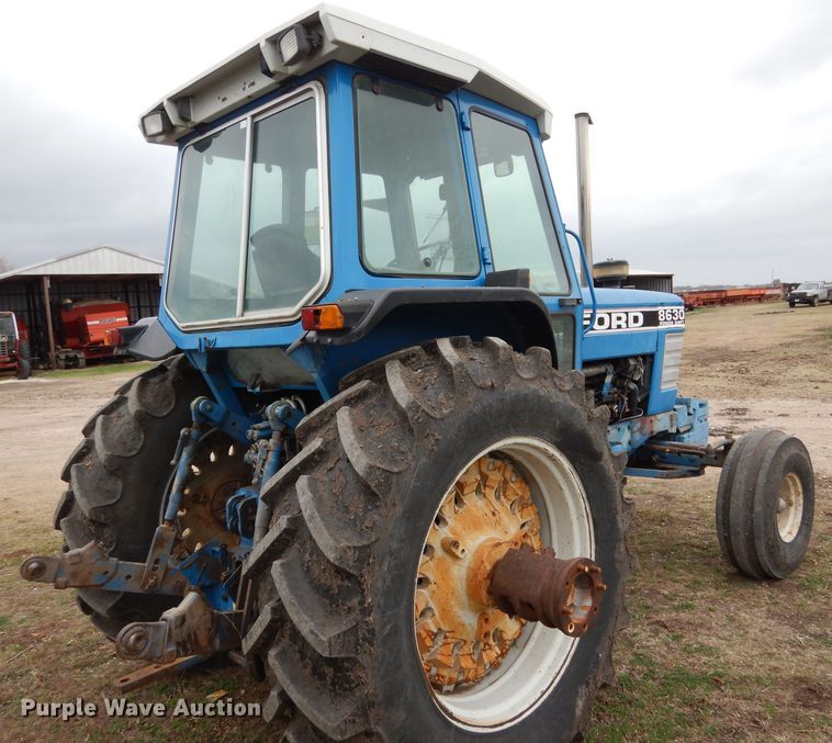 image for item DF2626 1990 Ford 8630 tractor