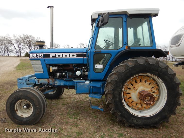 image for item DF2626 1990 Ford 8630 tractor