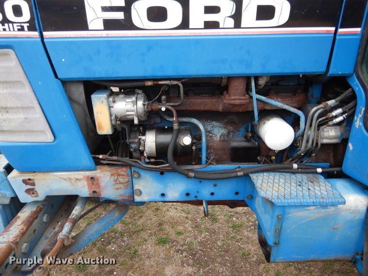 image for item DF2626 1990 Ford 8630 tractor