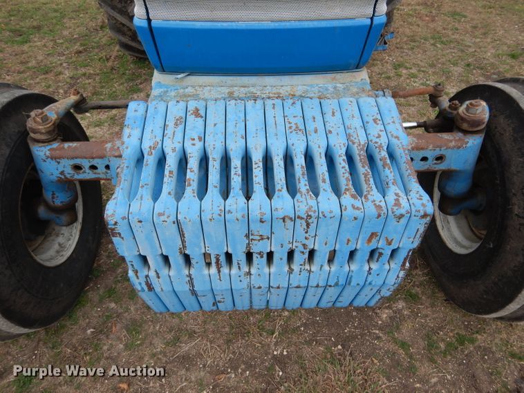 image for item DF2626 1990 Ford 8630 tractor