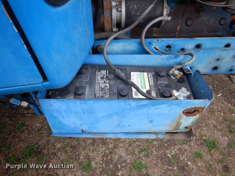 image for item DF2626 1990 Ford 8630 tractor