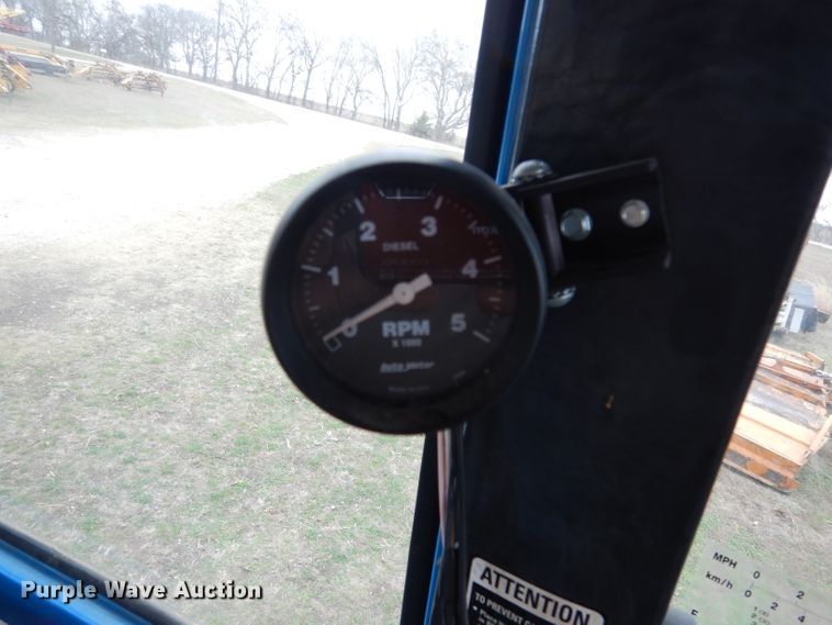 image for item DF2626 1990 Ford 8630 tractor