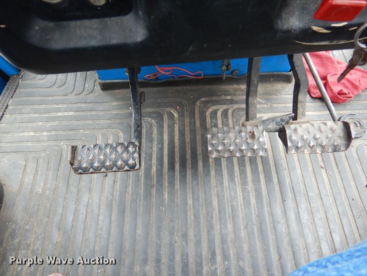 image for item DF2626 1990 Ford 8630 tractor