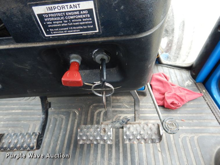 image for item DF2626 1990 Ford 8630 tractor