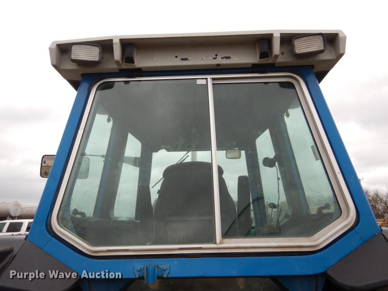 image for item DF2626 1990 Ford 8630 tractor