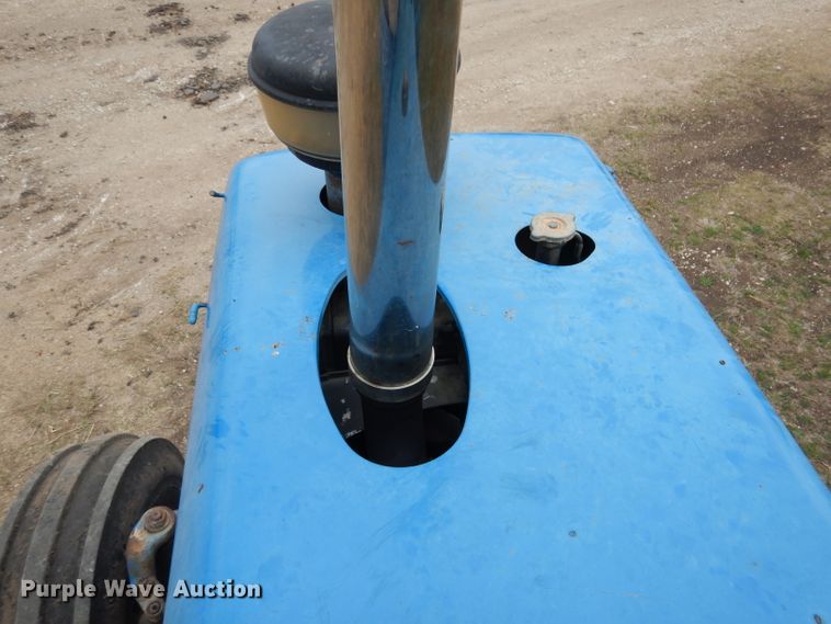 image for item DF2626 1990 Ford 8630 tractor