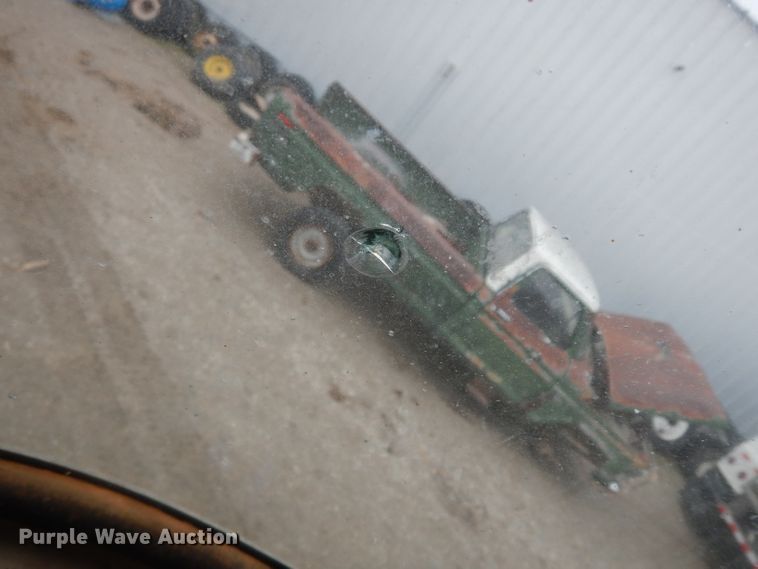 image for item DG6253 1980 International Transtar II seed tender truck