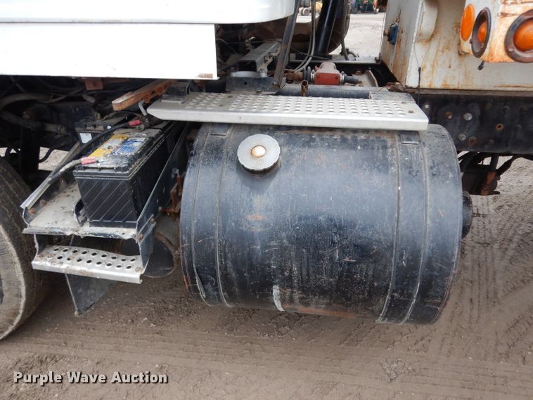 image for item DG6253 1980 International Transtar II seed tender truck