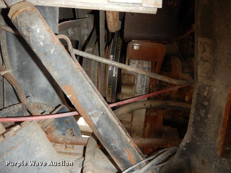 image for item DG6253 1980 International Transtar II seed tender truck