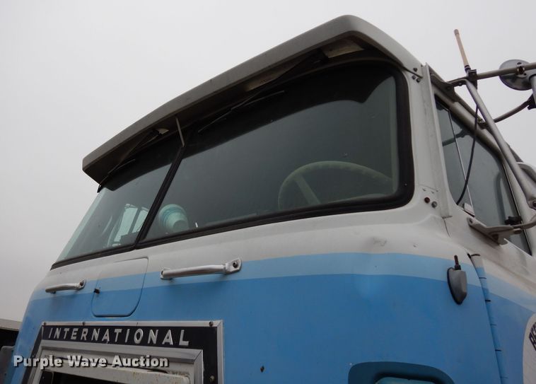 image for item DG6253 1980 International Transtar II seed tender truck