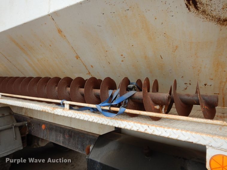 image for item DG6253 1980 International Transtar II seed tender truck