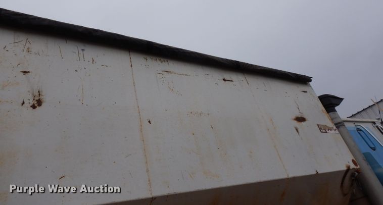 image for item DG6253 1980 International Transtar II seed tender truck