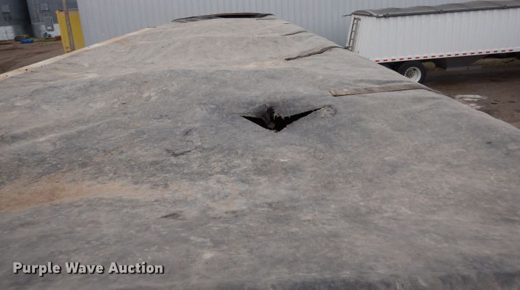 image for item DG6253 1980 International Transtar II seed tender truck