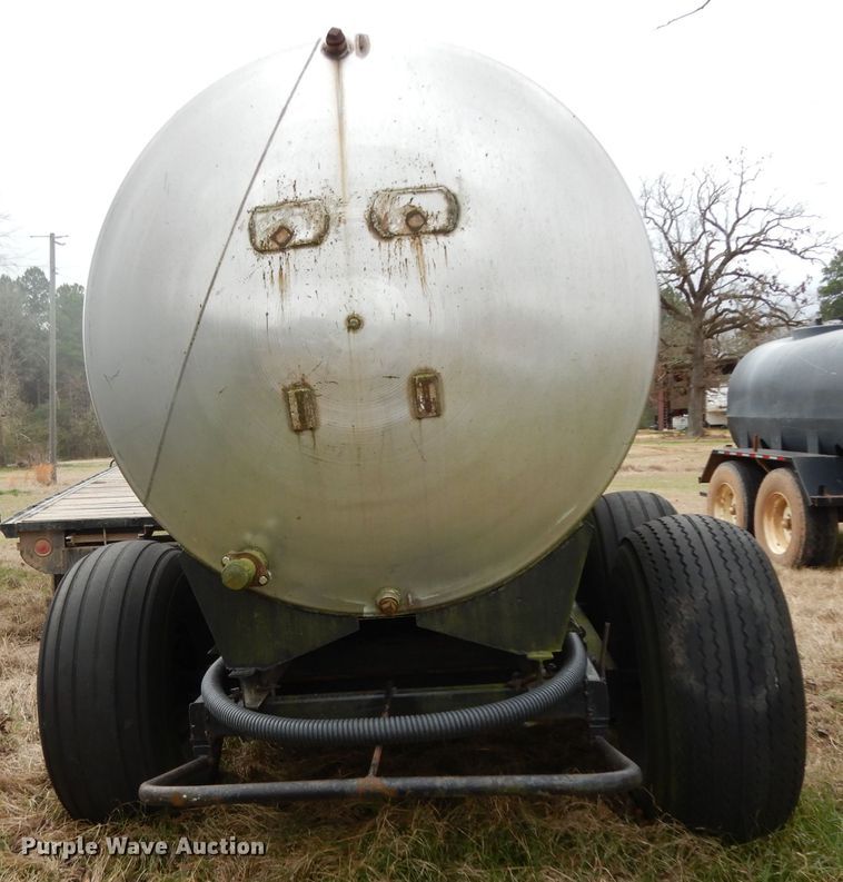 image for item DH2260 Nurse tank trailer