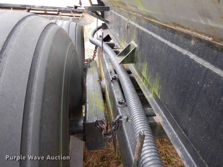 image for item DH2260 Nurse tank trailer