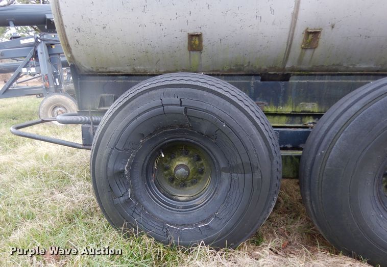 image for item DH2260 Nurse tank trailer