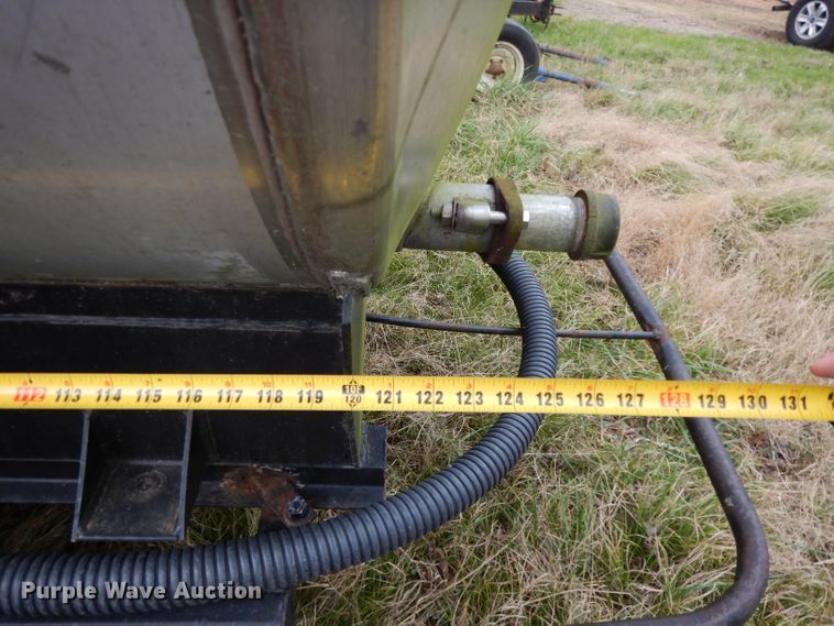 image for item DH2260 Nurse tank trailer