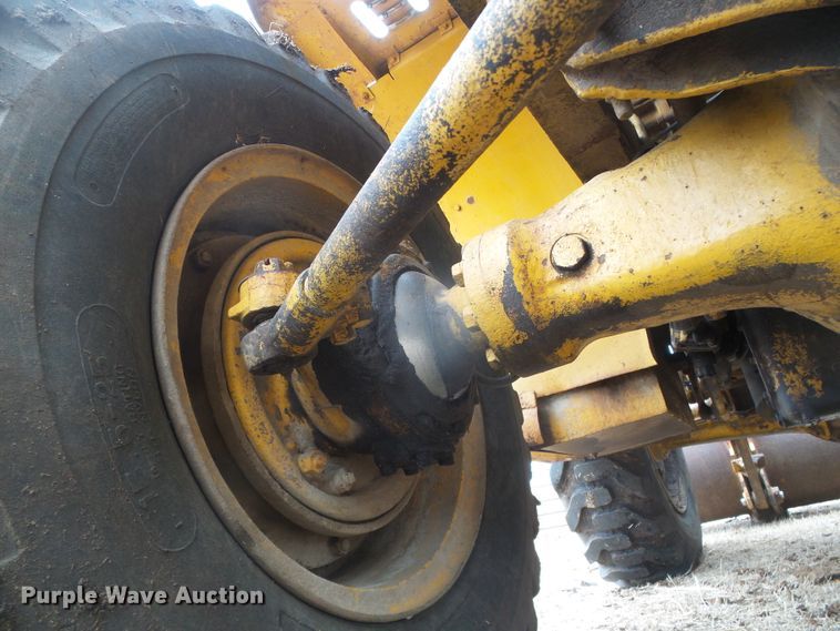 image for item DH4764 Caterpillar 922B wheel loader