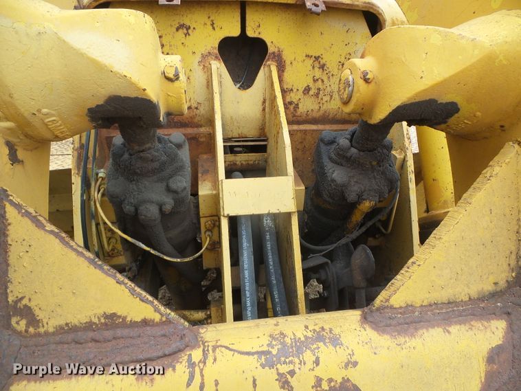 image for item DH4764 Caterpillar 922B wheel loader