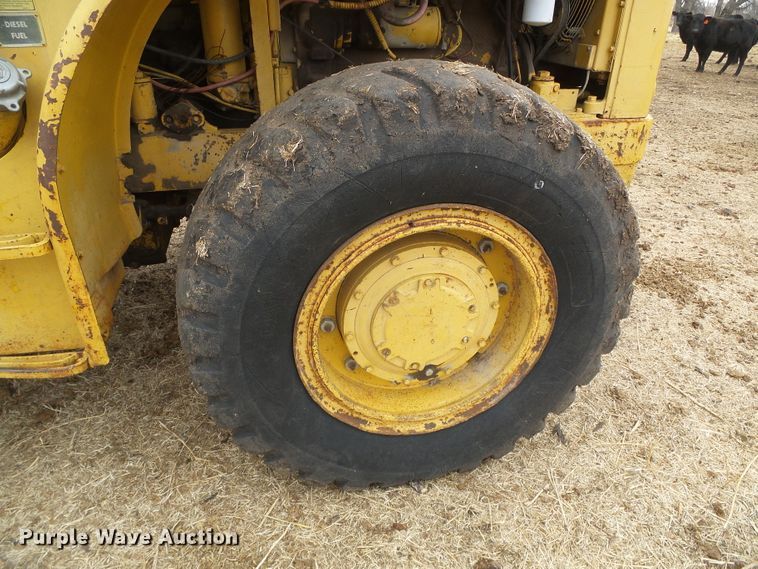 image for item DH4764 Caterpillar 922B wheel loader