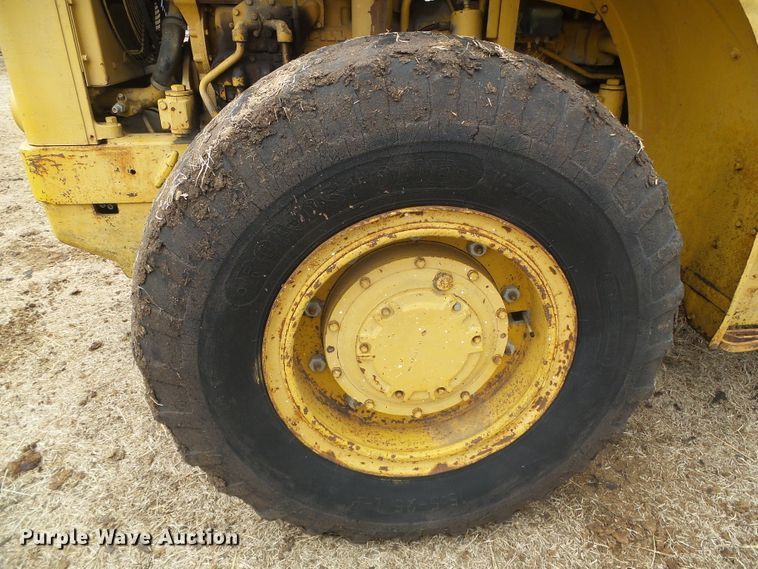 image for item DH4764 Caterpillar 922B wheel loader
