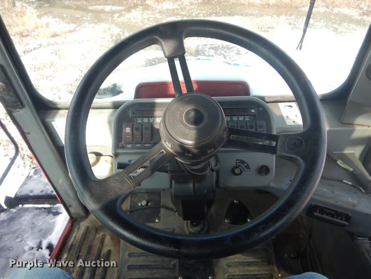 image for item DH6300 2006 Case IH SPX3150 sprayer