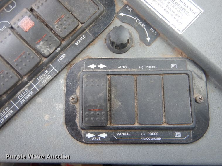 image for item DH6300 2006 Case IH SPX3150 sprayer